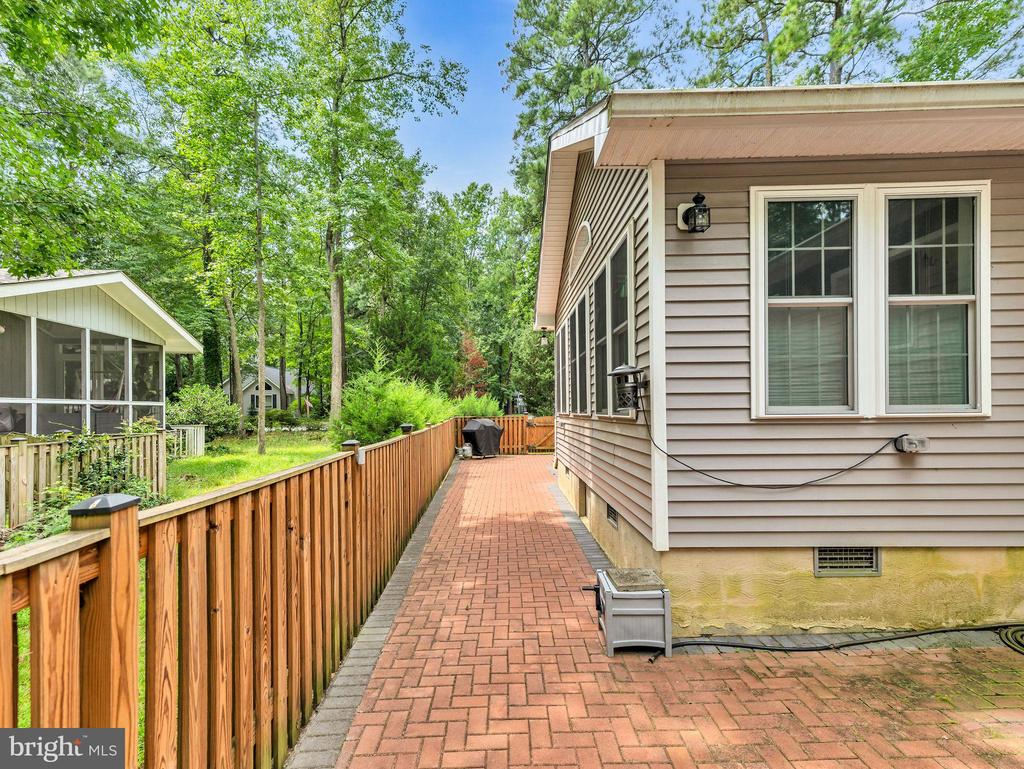 76 BIRDNEST DRIVE