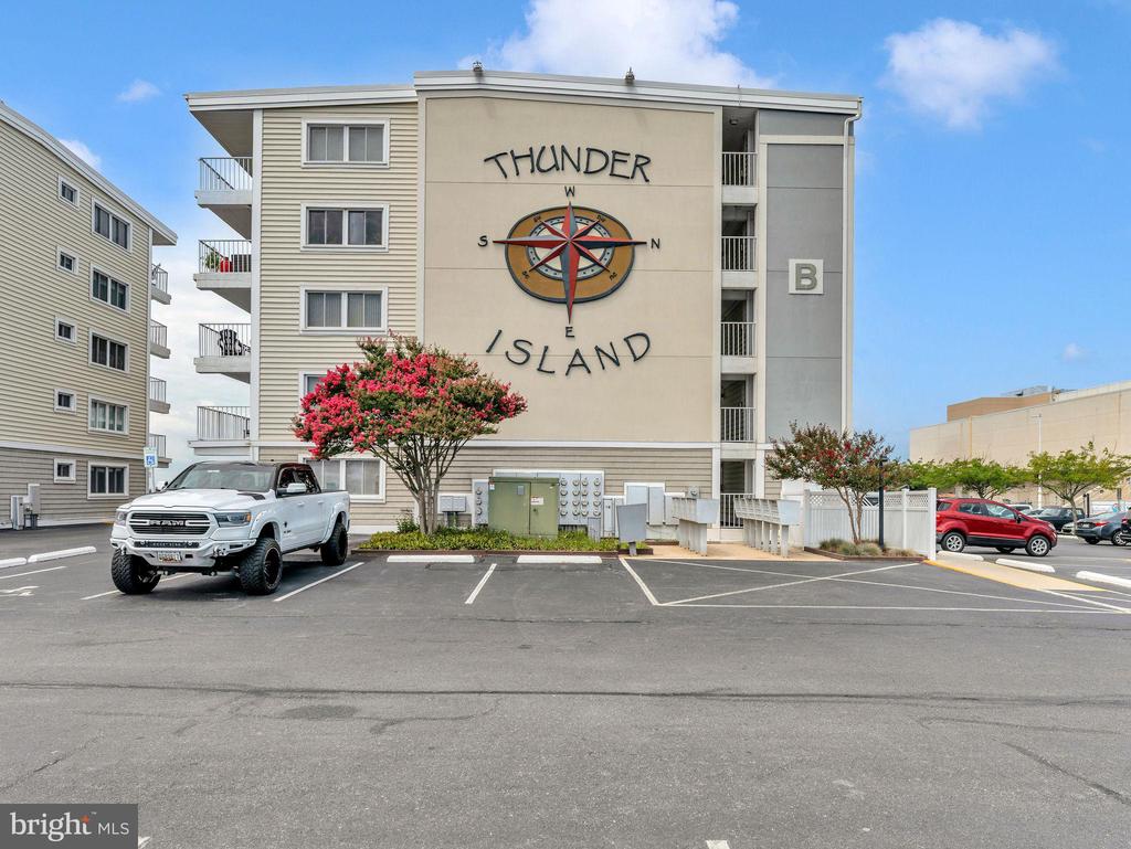 107 CONVENTION CENTER DRIVE 940B