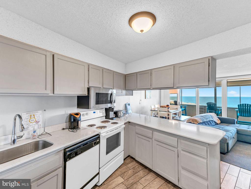 8500 COASTAL HIGHWAY 703