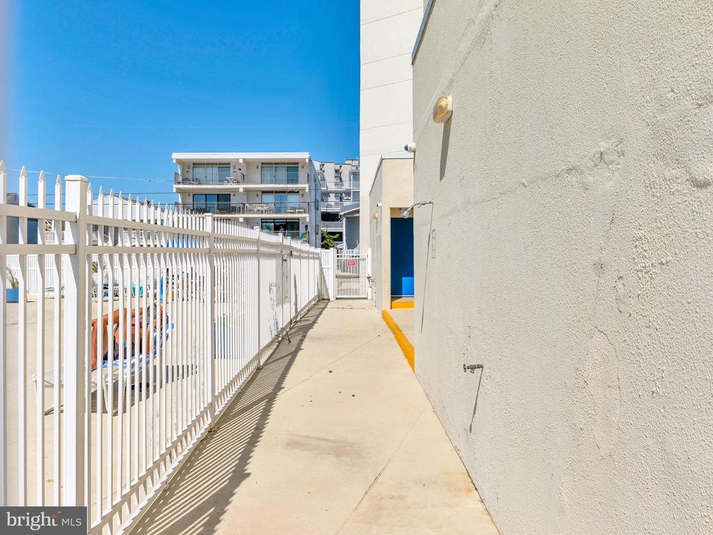 8500 COASTAL HIGHWAY 703