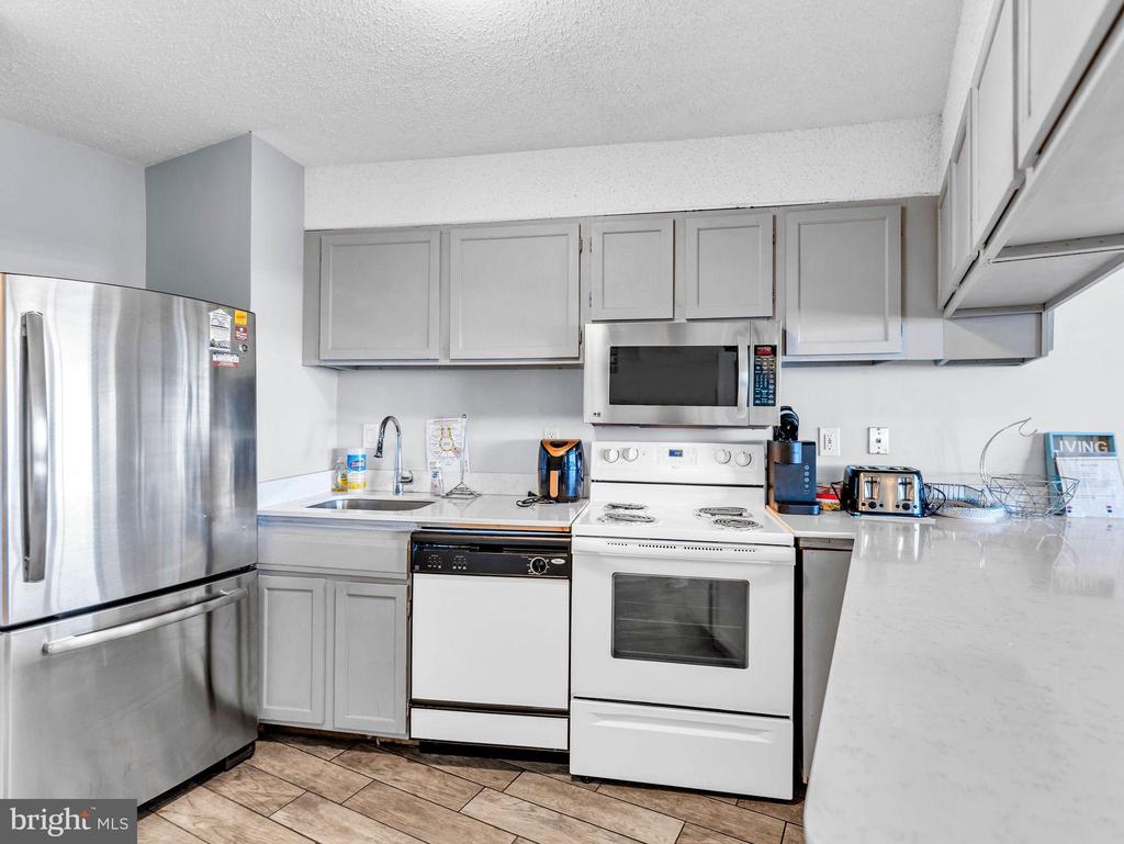 8500 COASTAL HIGHWAY 703