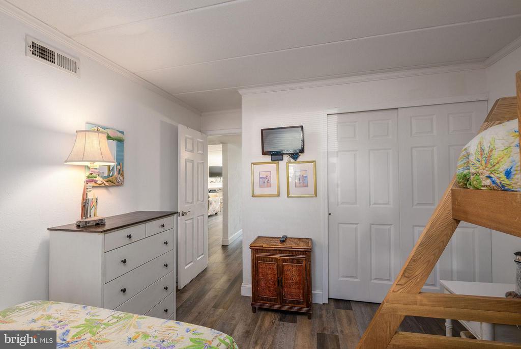 4 123RD STREET 103