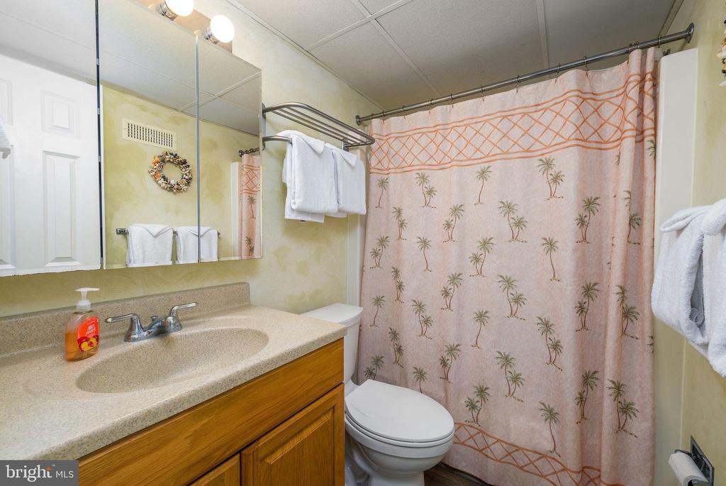 4 123RD STREET 103