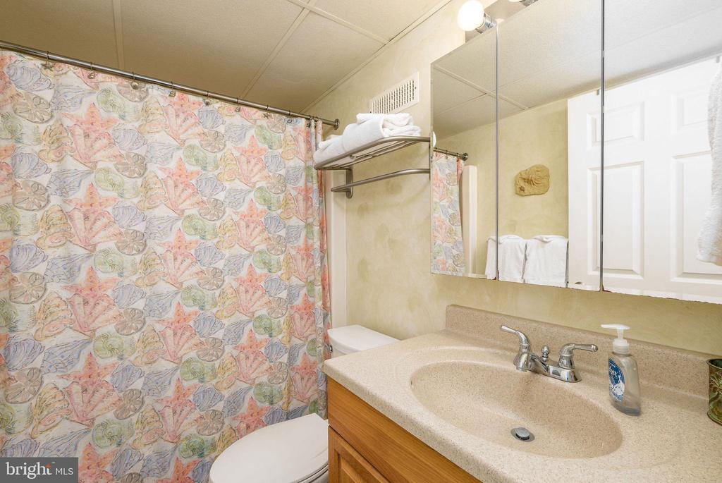 4 123RD STREET 103
