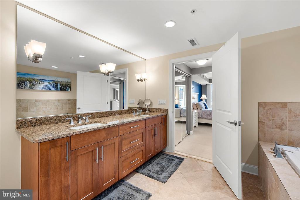 8 60TH STREET 302