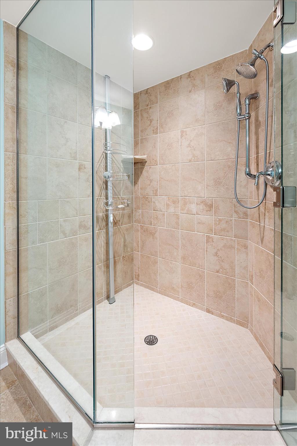 8 60TH STREET 302