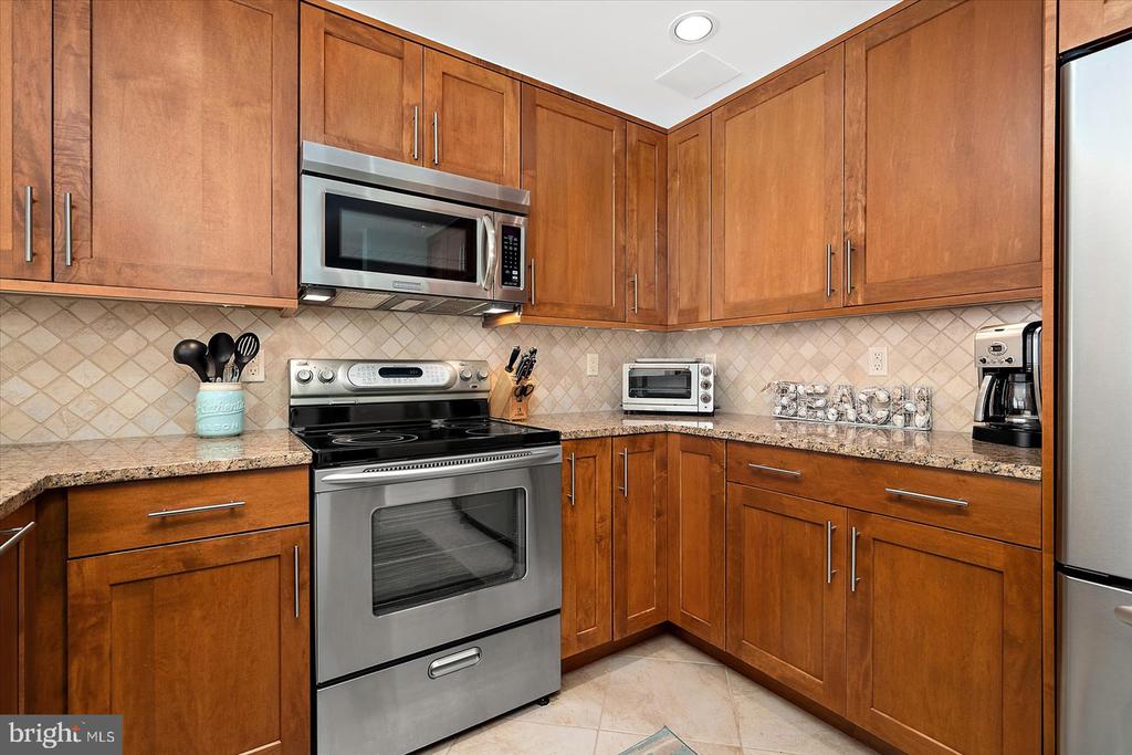 8 60TH STREET 302