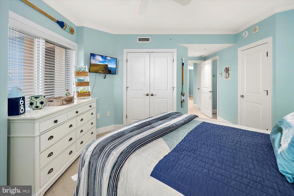 8 60TH STREET 302