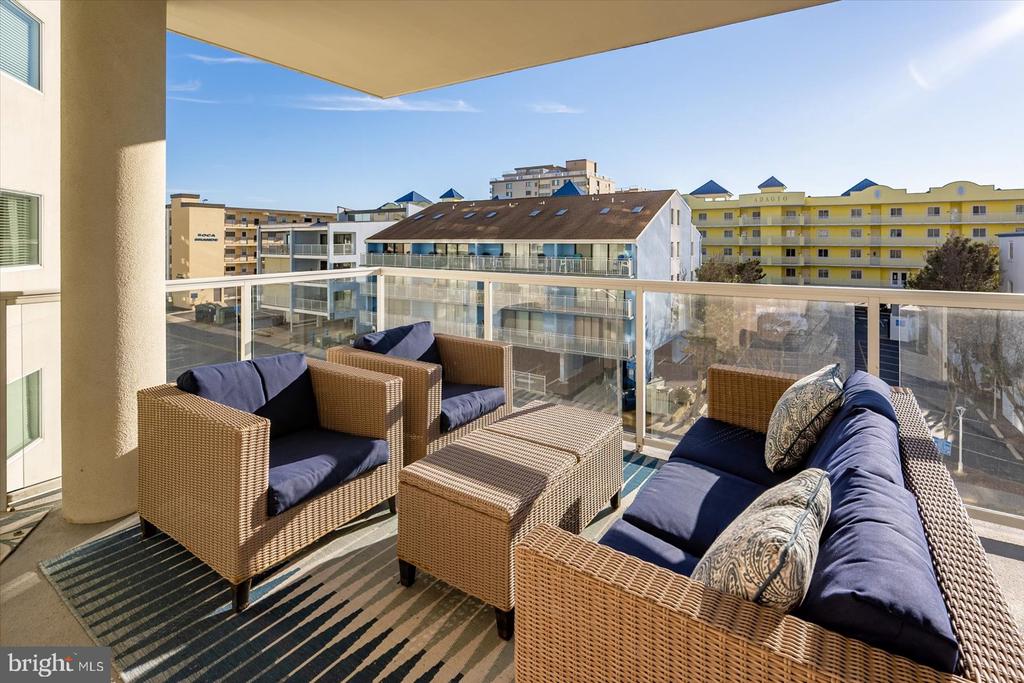 8 60TH STREET 302