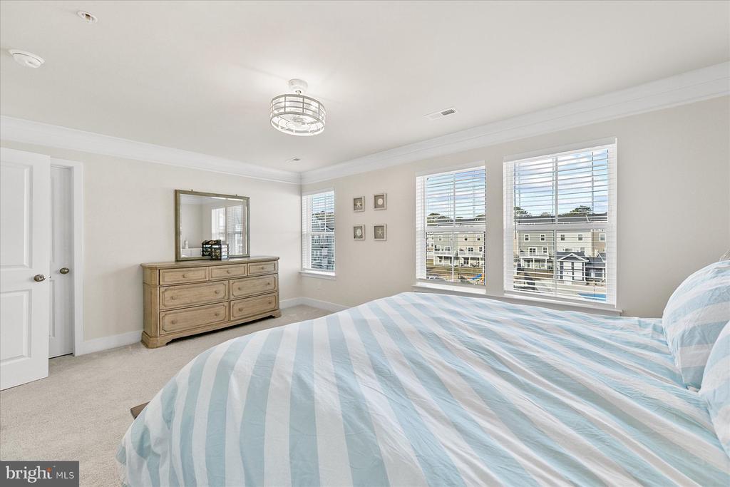 9503 SEASCAPE LANE 4