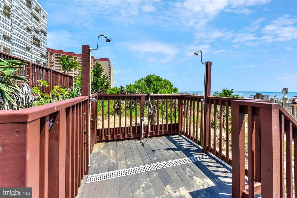 11000 COASTAL HIGHWAY 1607