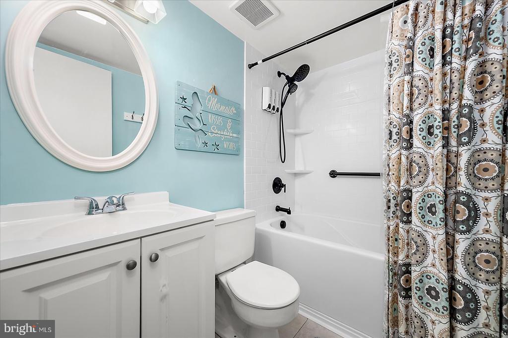 11500 COASTAL HIGHWAY 209