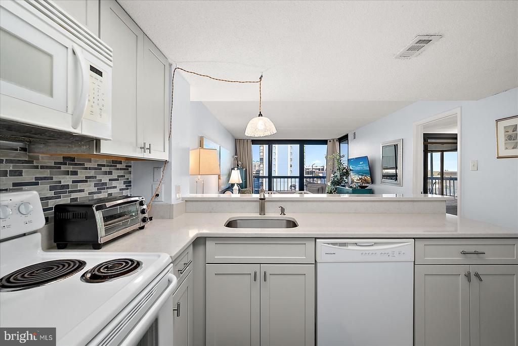 11500 COASTAL HIGHWAY 209