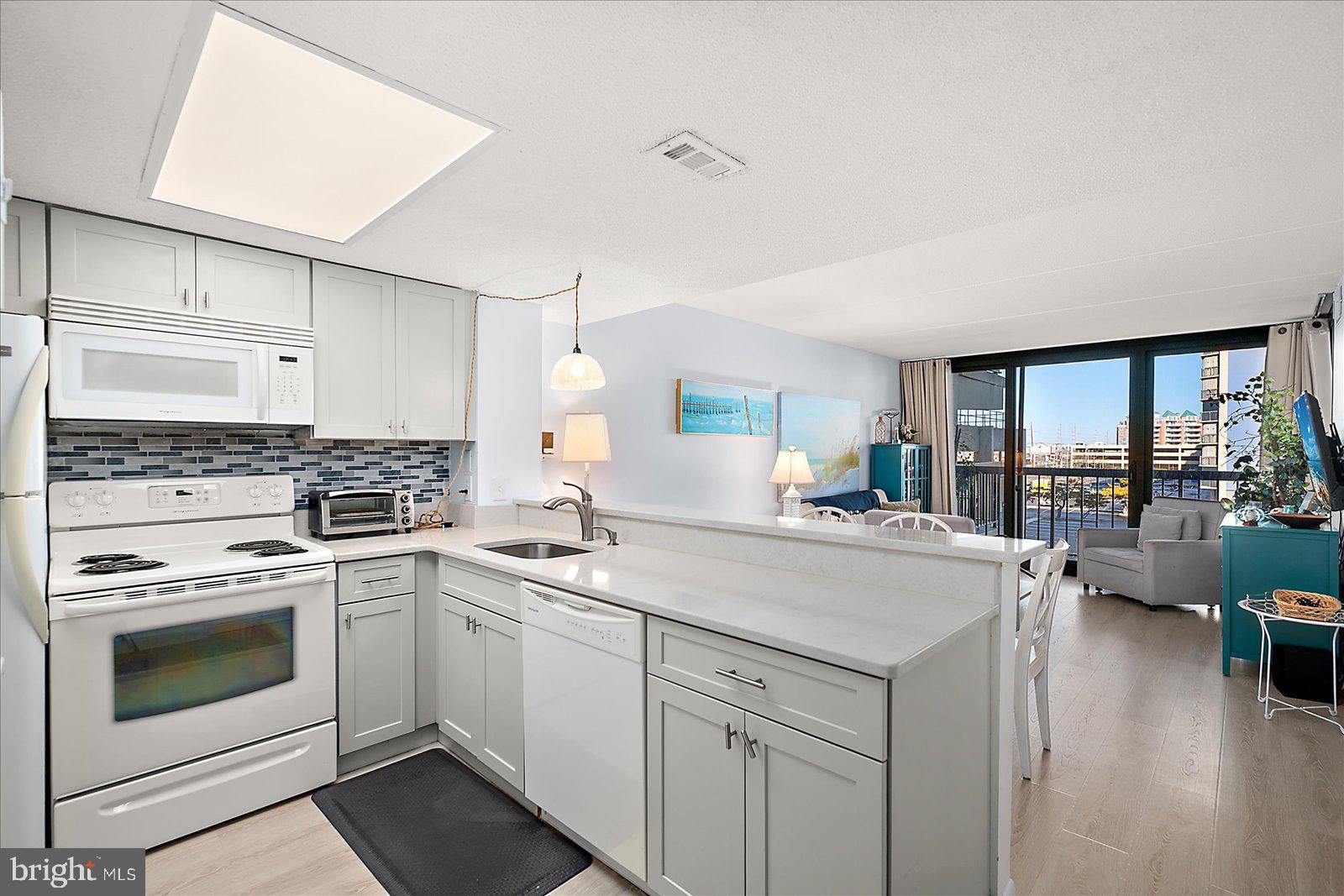 11500 COASTAL HIGHWAY 209