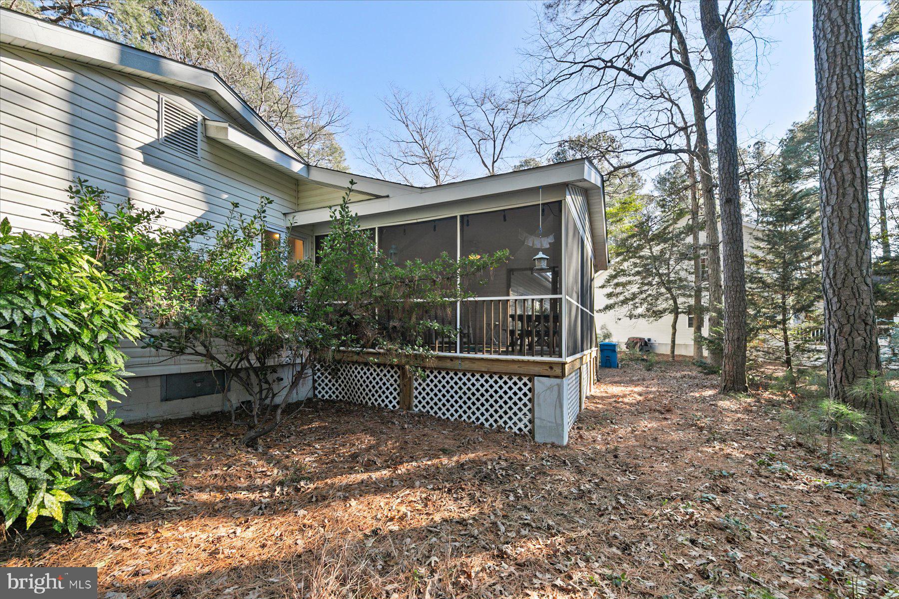 10 COVENTRY COURT
