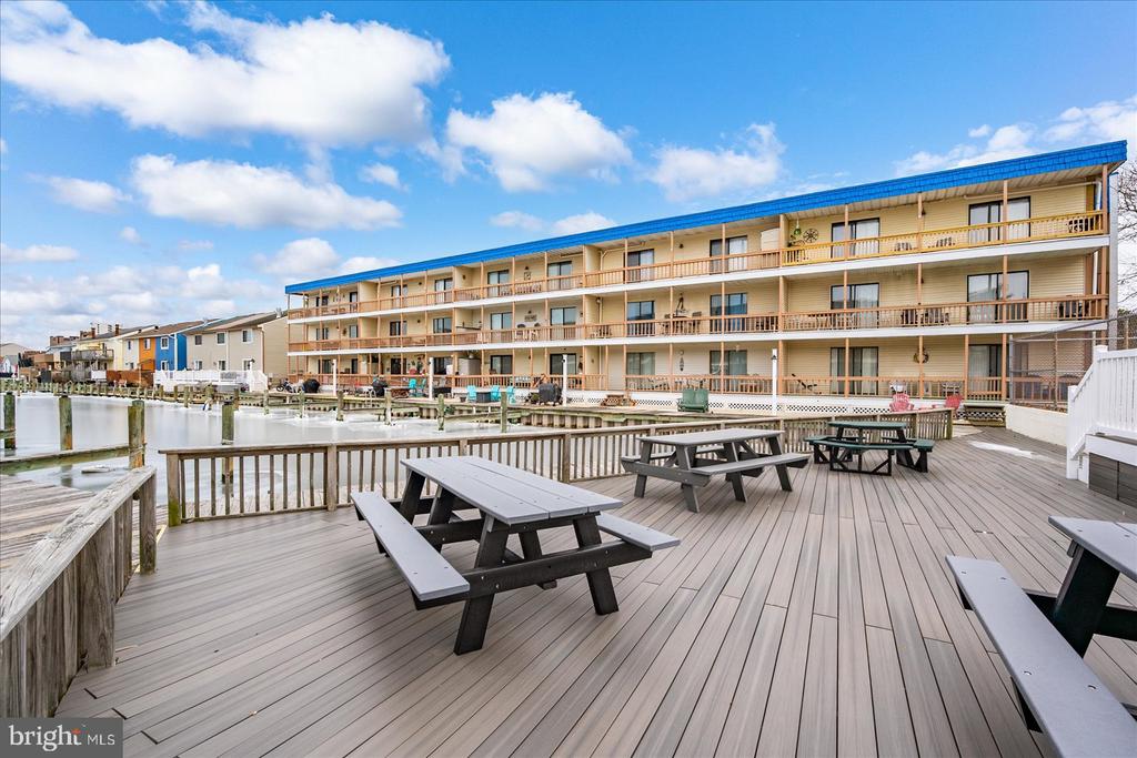 170 CAPTAINS QUARTERS ROAD 204