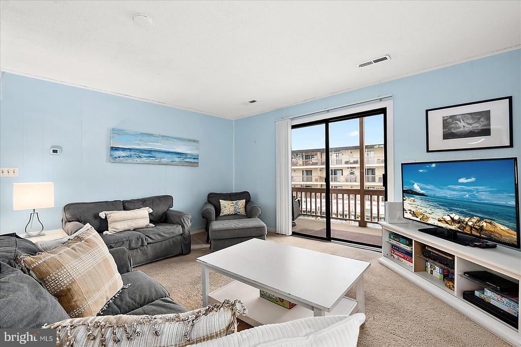 170 CAPTAINS QUARTERS ROAD 204