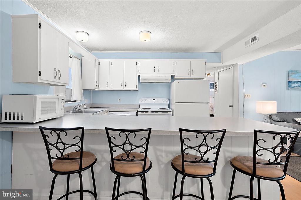 170 CAPTAINS QUARTERS ROAD 204