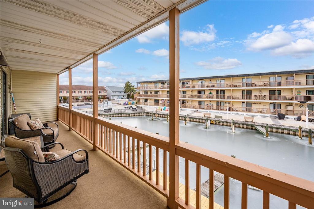 170 CAPTAINS QUARTERS ROAD 204