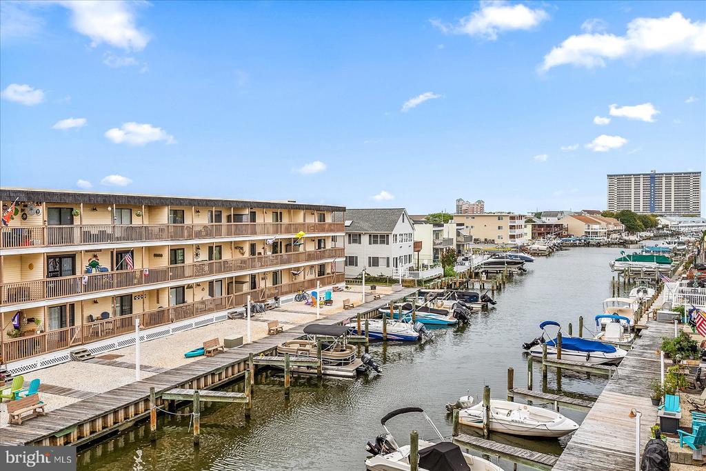 170 CAPTAINS QUARTERS ROAD 204