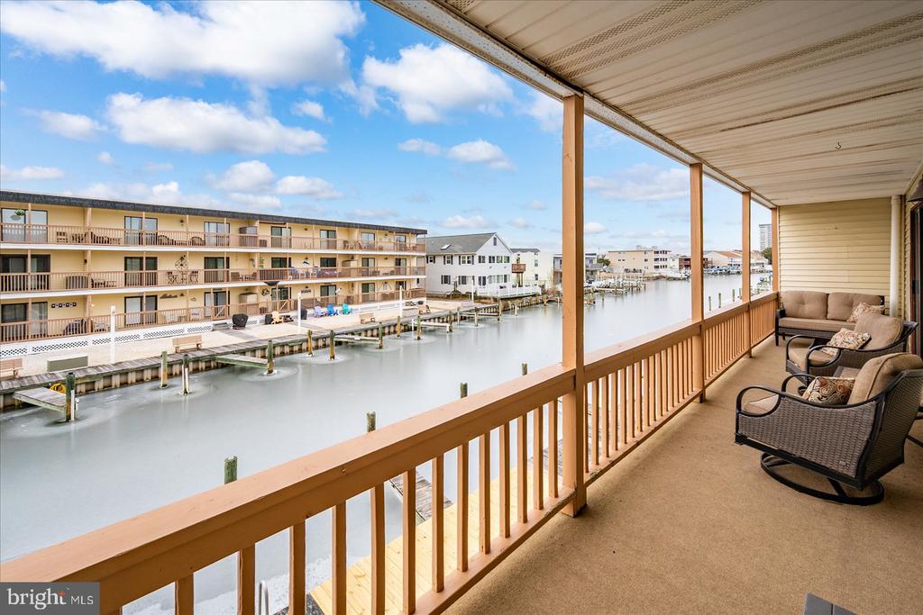 170 CAPTAINS QUARTERS ROAD 204