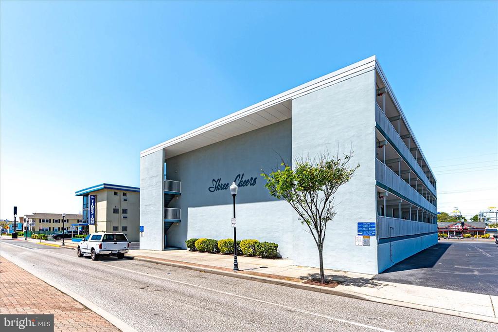 3010 PHILADELPHIA AVENUE S308