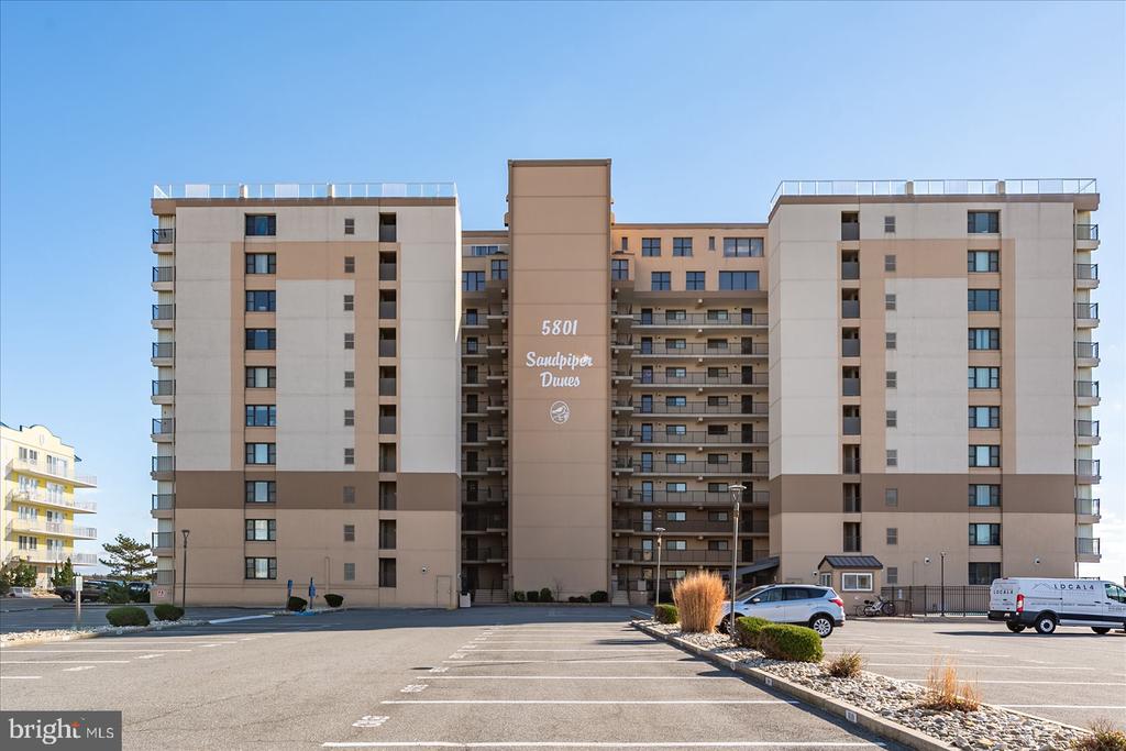 5801 ATLANTIC AVENUE 108