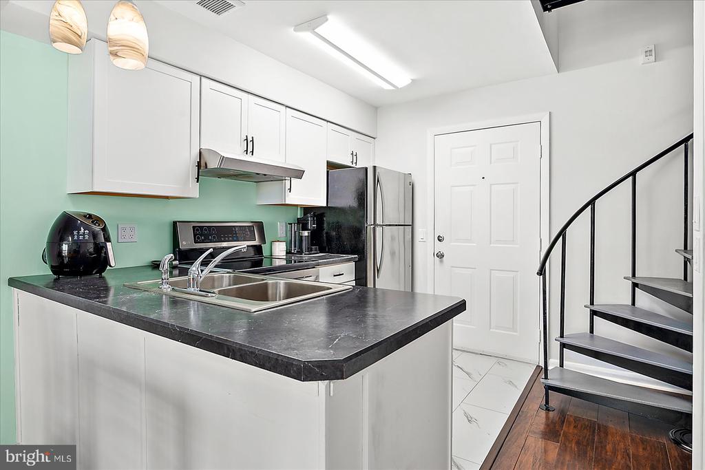104 127TH STREET 35201
