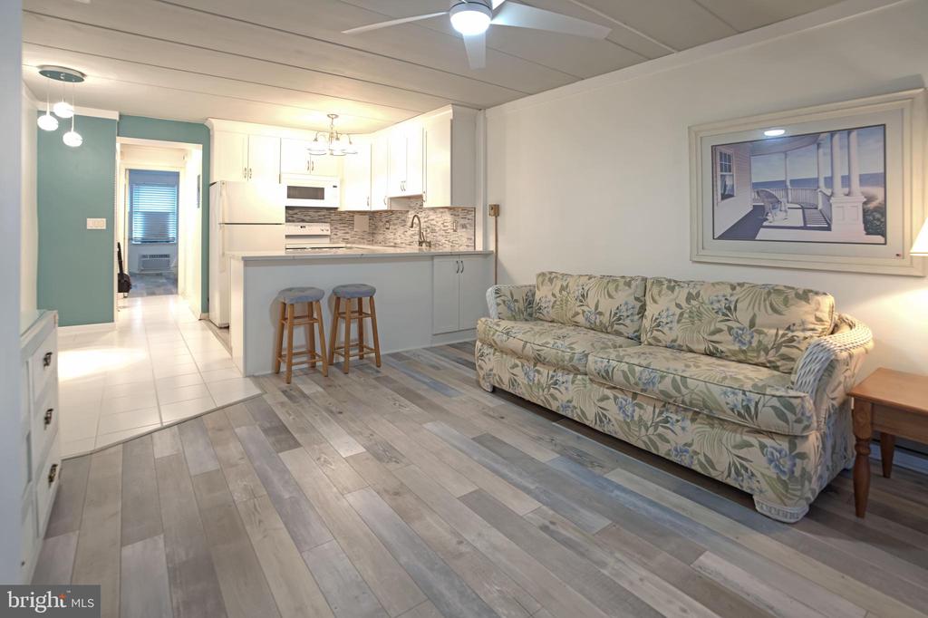 18 69TH STREET Unit: 9