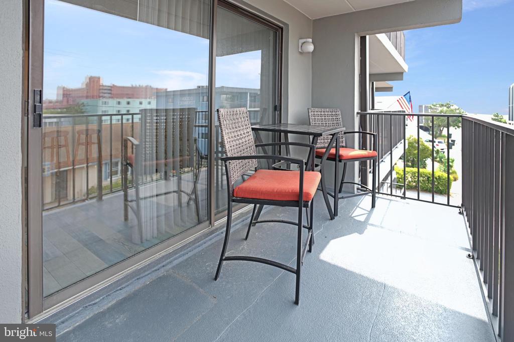 18 69TH STREET Unit: 9