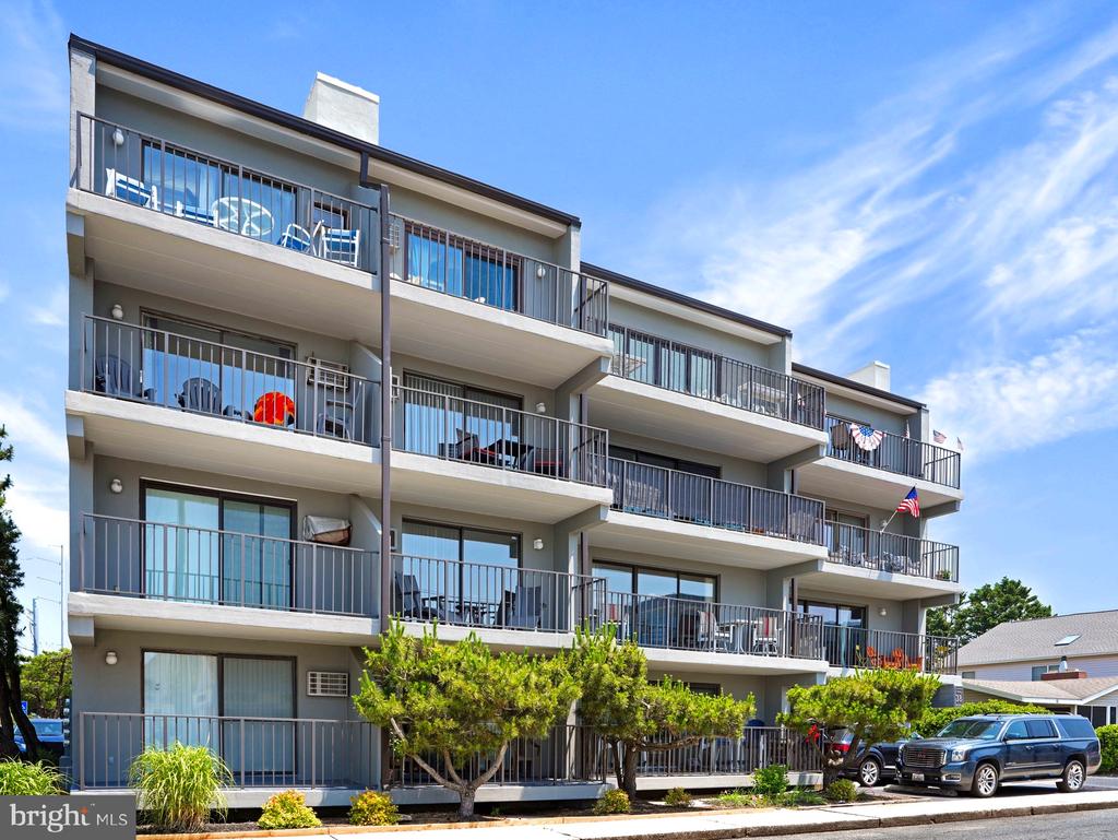 18 69TH STREET Unit: 9