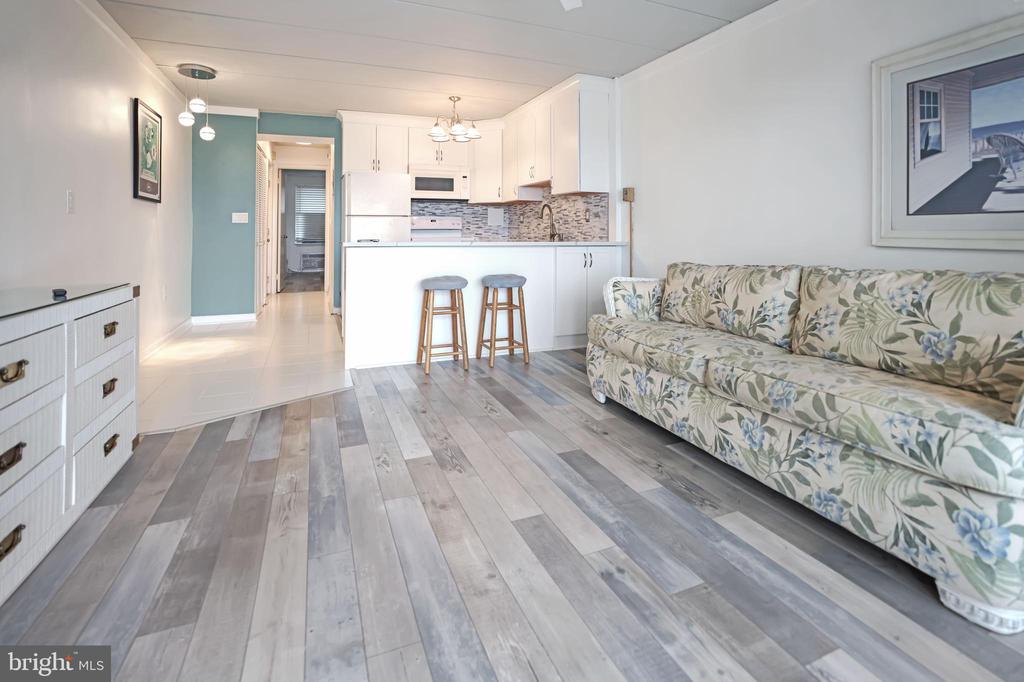 18 69TH STREET Unit: 9