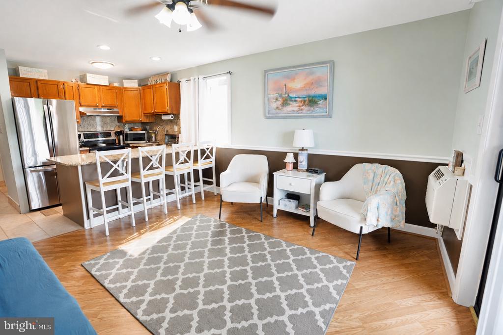 202 32ND STREET Unit: 210