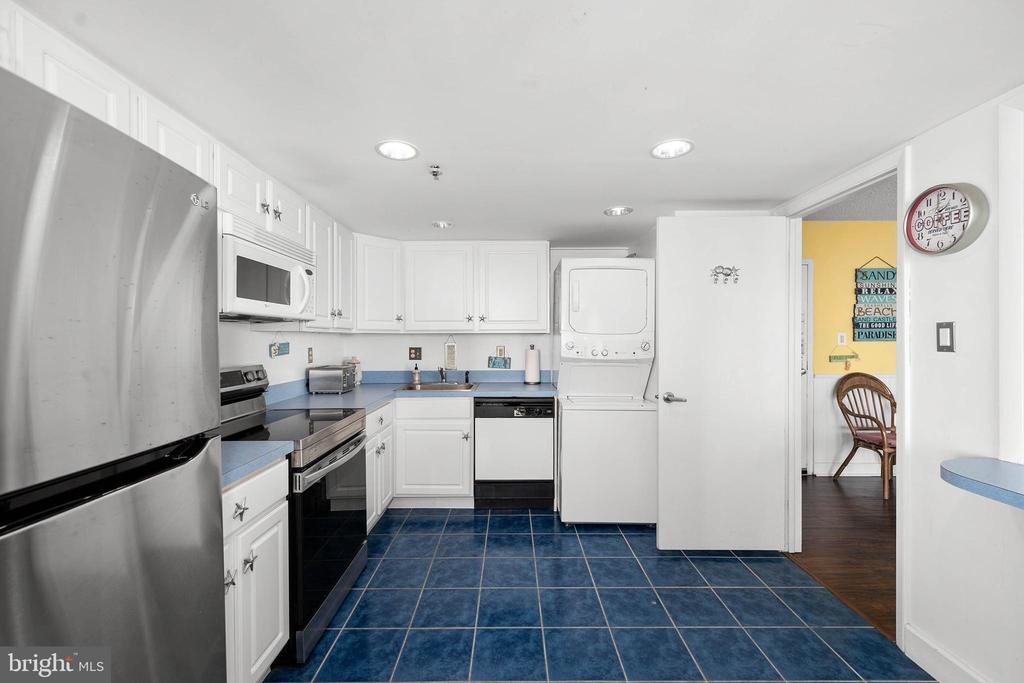 11000 COASTAL HIGHWAY Unit: 1105