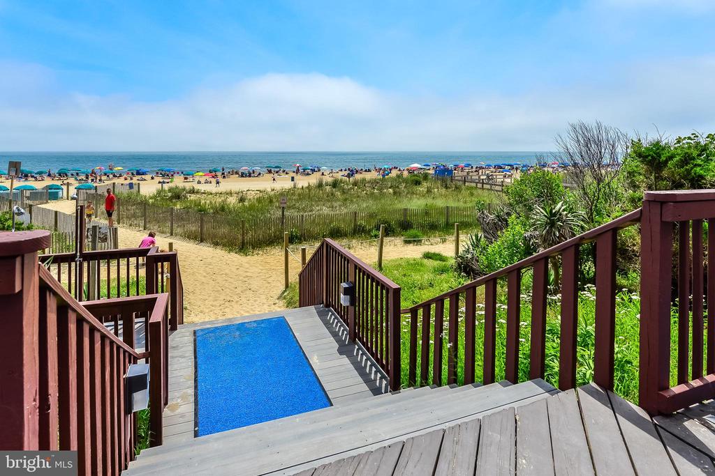 11000 COASTAL HIGHWAY Unit: 1105