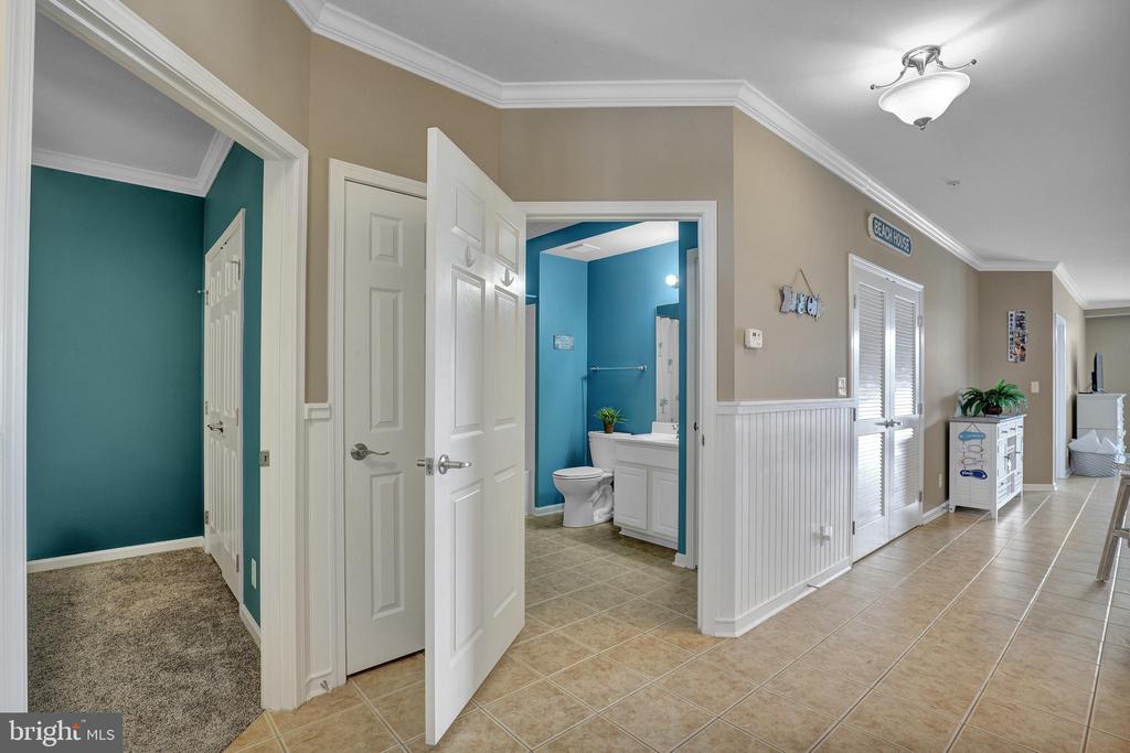 35 FOUNTAIN DRIVE W Unit: LUG-AV-4D