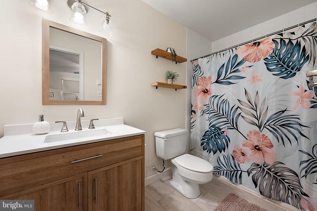 17 72ND STREET Unit: 21