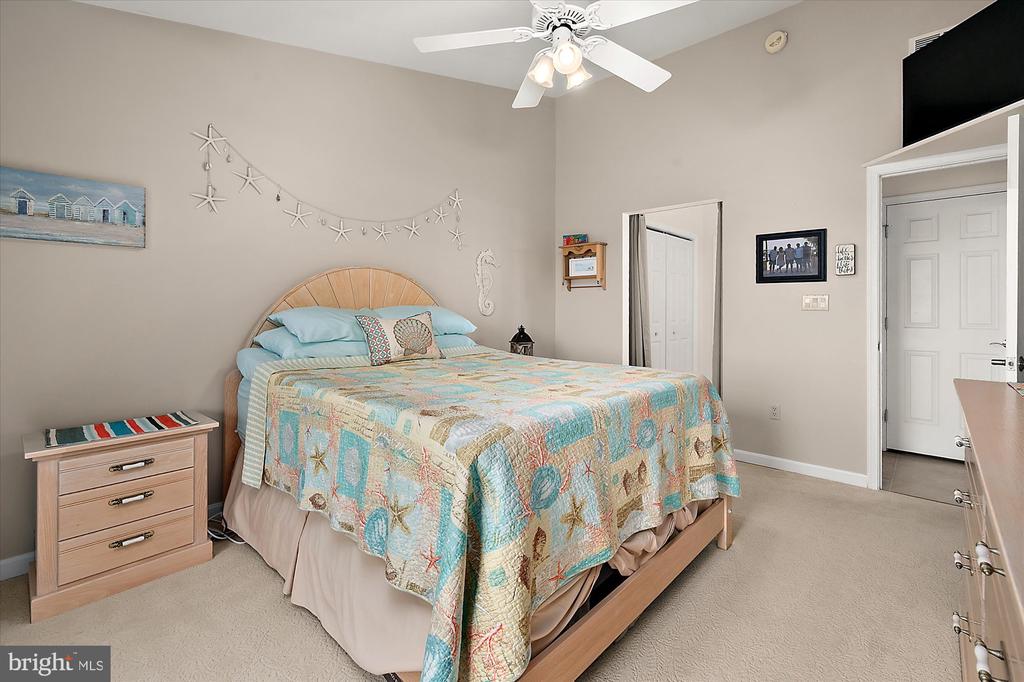 201 S HERON DRIVE Unit: C-12