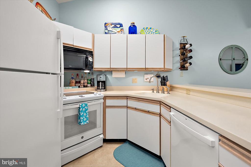 201 S HERON DRIVE Unit: C-12