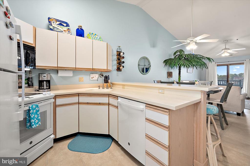 201 S HERON DRIVE Unit: C-12