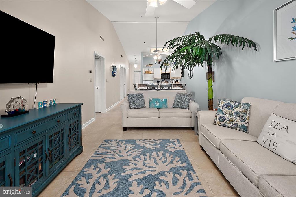 201 S HERON DRIVE Unit: C-12