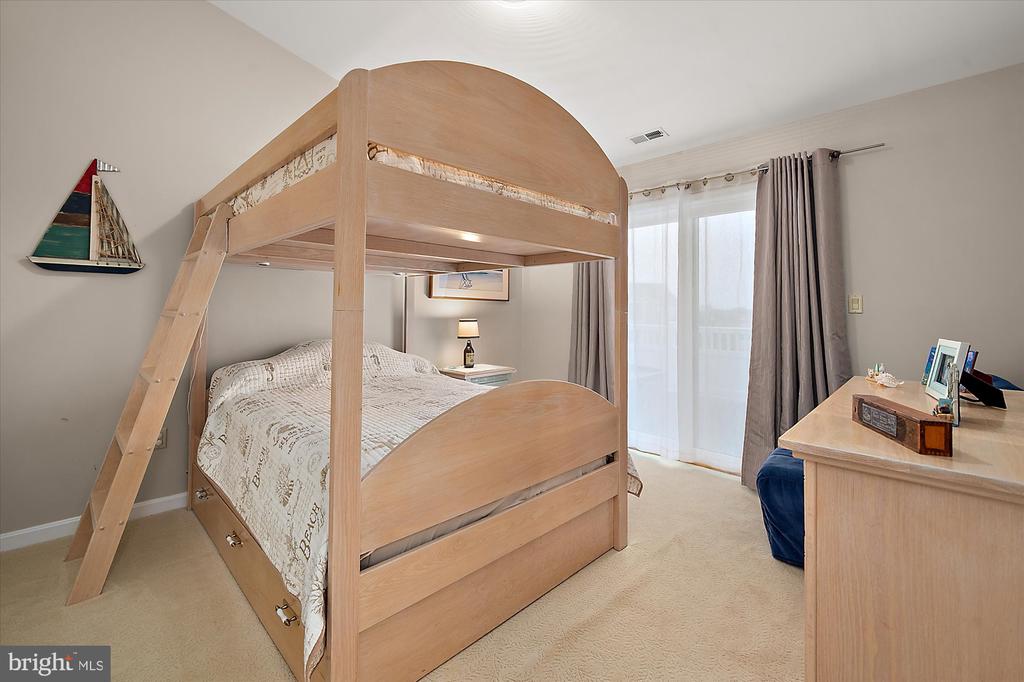 201 S HERON DRIVE Unit: C-12