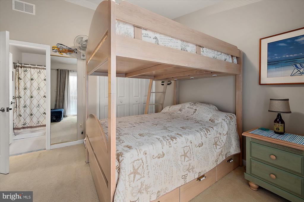 201 S HERON DRIVE Unit: C-12