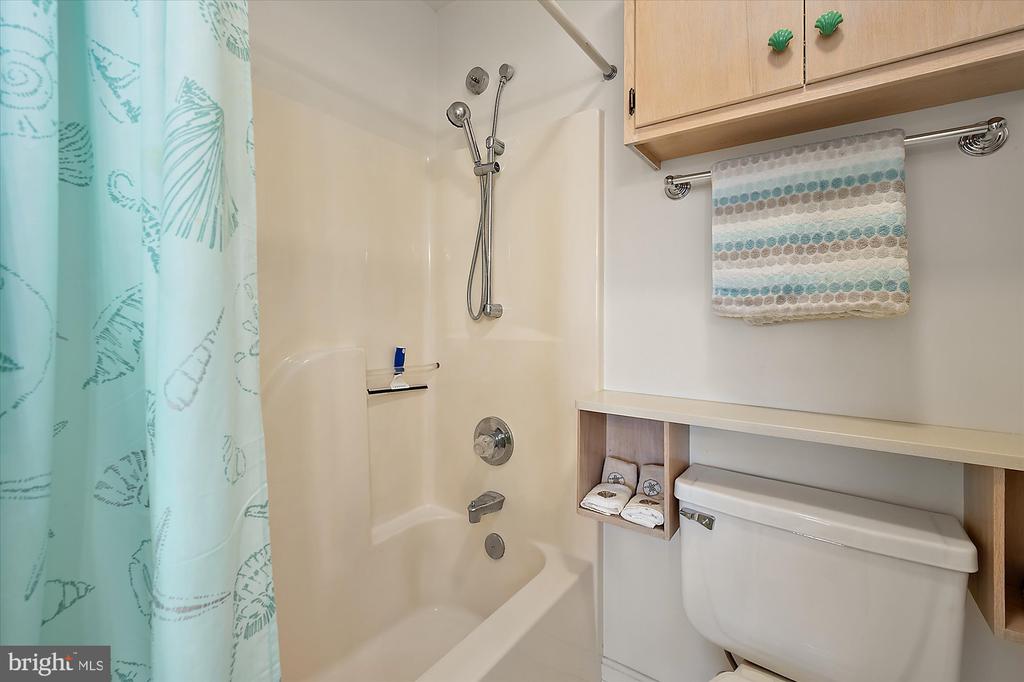 201 S HERON DRIVE Unit: C-12