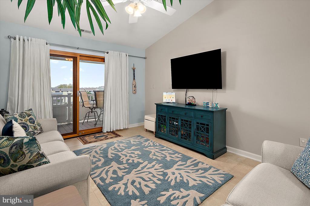 201 S HERON DRIVE Unit: C-12