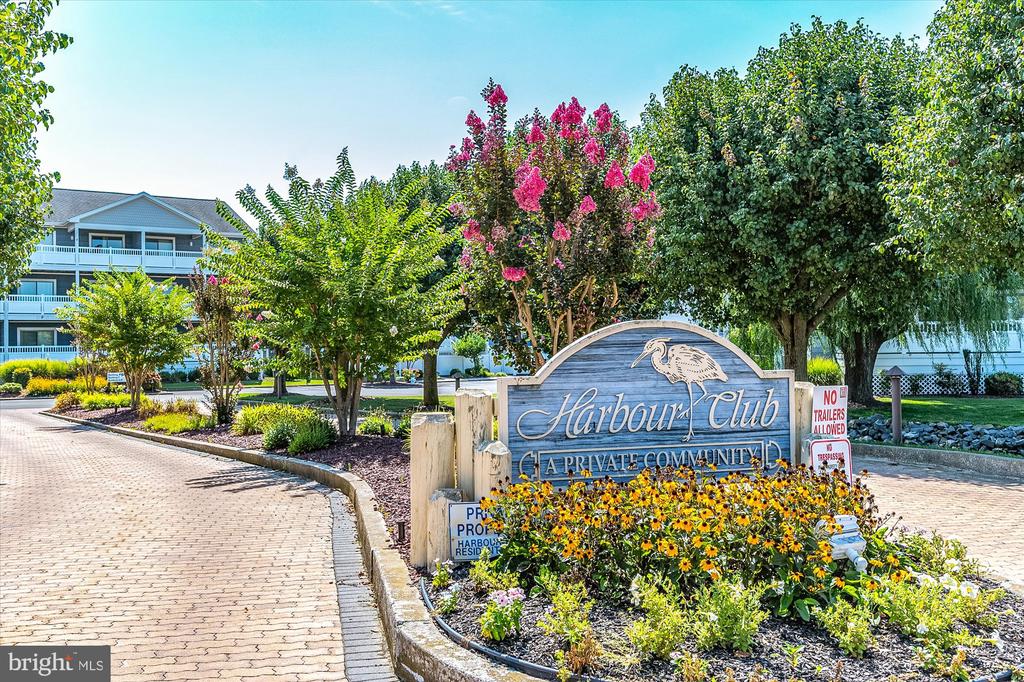 201 S HERON DRIVE Unit: C-12