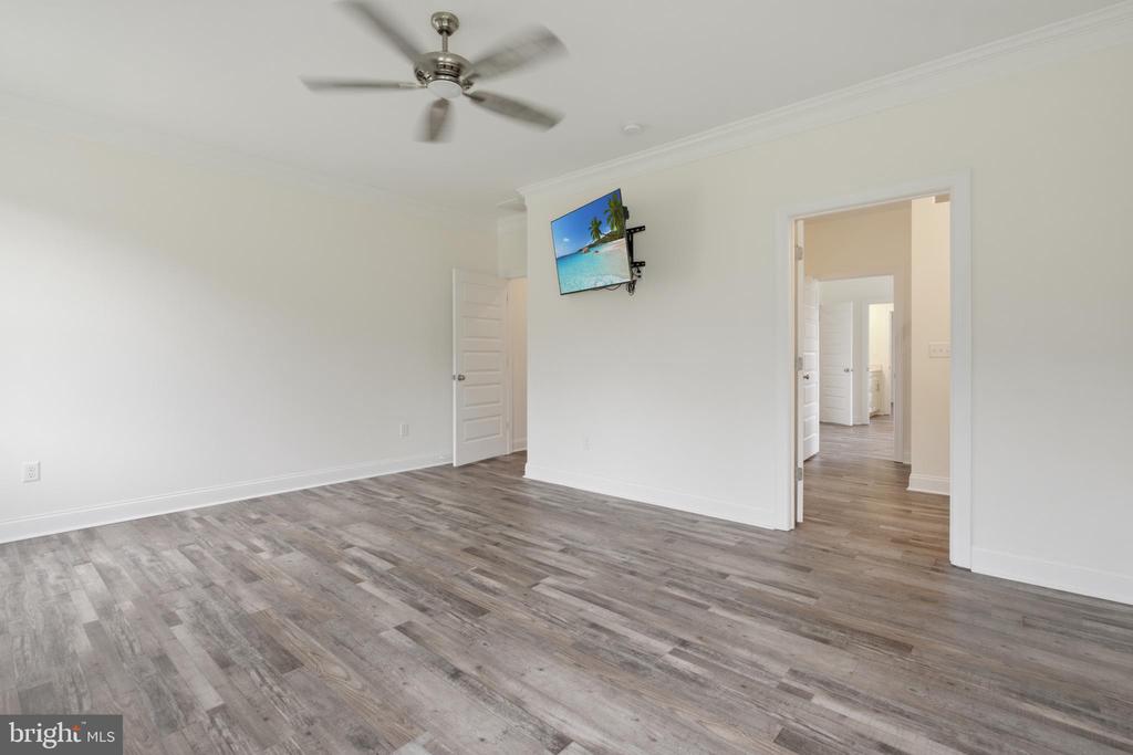 4 MARTZ COURT
