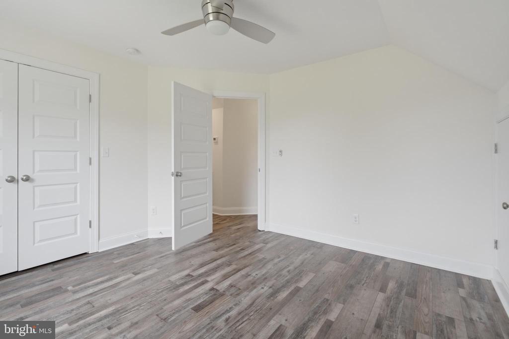 4 MARTZ COURT