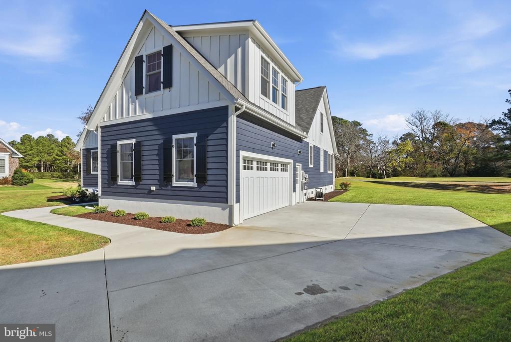 4 MARTZ COURT