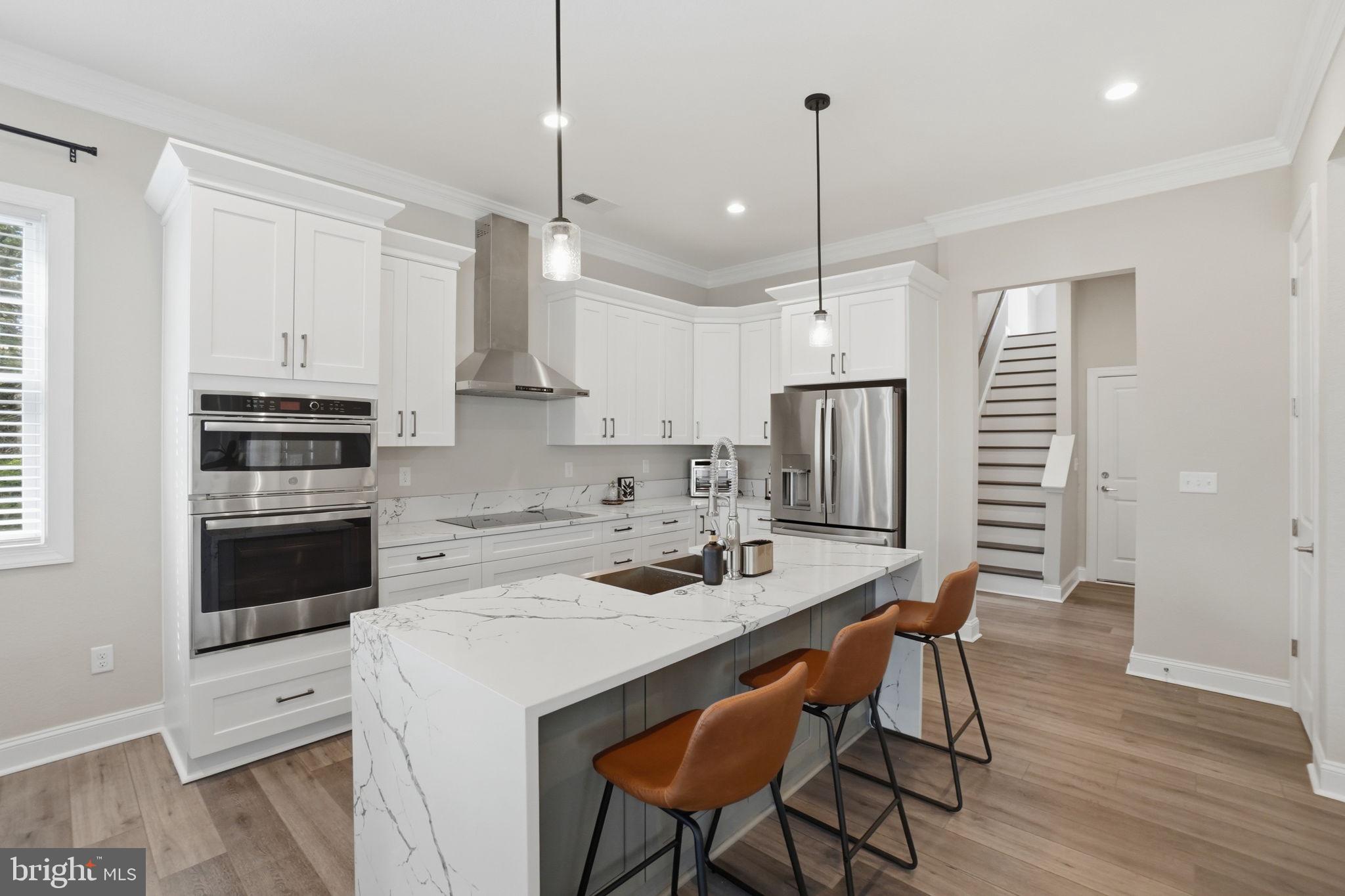 8 SEAY COURT
